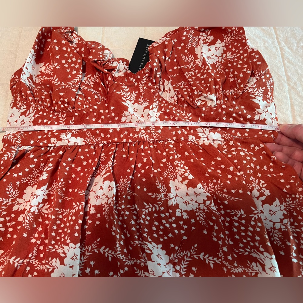 NWT Floral Dress, size M - Picture 8 of 13